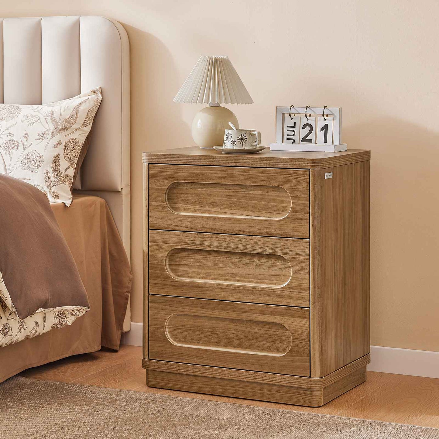 SUCSSRICH 21.7 Inch Nightstand with 3 Drawers Large Night Stand Bedside Tables for Bedroom Modern Storage Bedside Table for End Tables Sofa