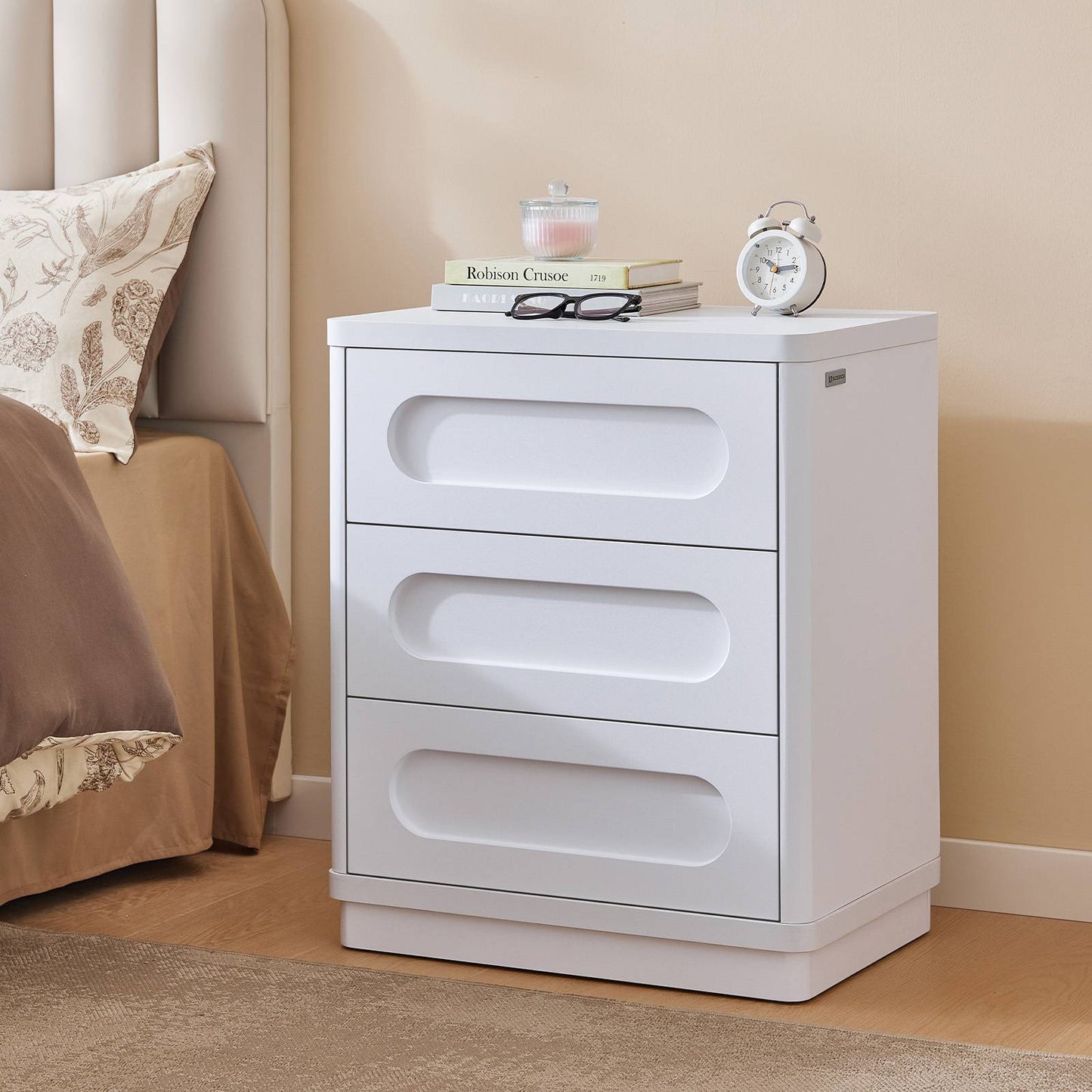 SUCSSRICH 21.7 Inch Nightstand with 3 Drawers Large Night Stand Bedside Tables for Bedroom Modern Storage Bedside Table for End Tables Sofa